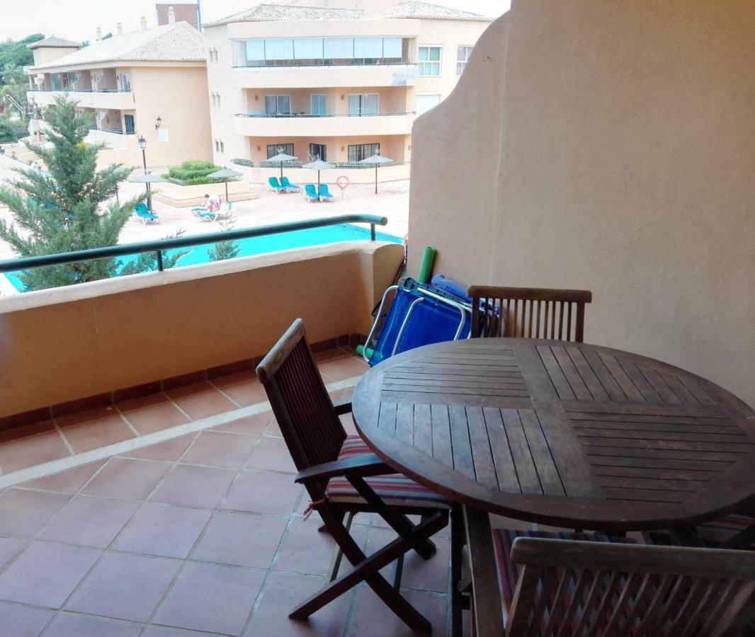 Apartamento En Los Patios De Santa Maria Golf Marbella Eksteriør billede